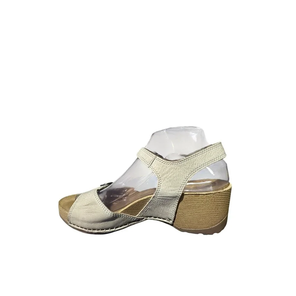 Dansko Tricia Wedge Sandals Sz EU 40 US 9.5 Biege Hook & Loop Closure Boho Y2K